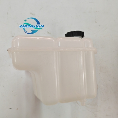 BYD YUAN Pro SCEA-1311010 BYD車両用冷却剤拡張散熱器貯水槽