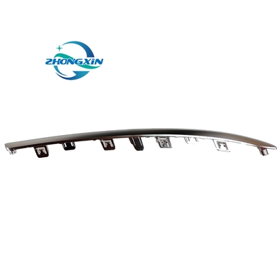 バンパーの左下は BYD SEAL HXHA-2804113 車のモデル