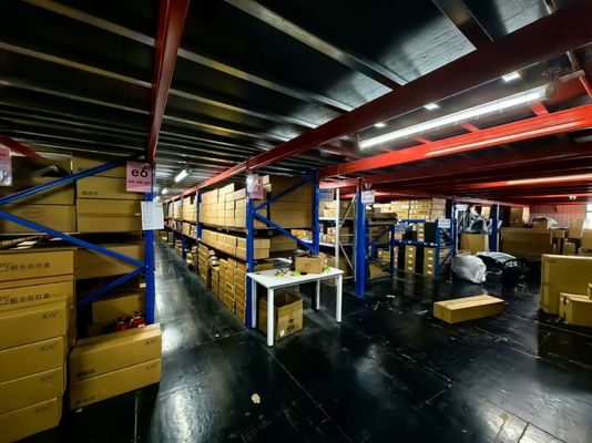 Chery Tiggo T11-2804020 バンパーの後部部品 T11-2804020